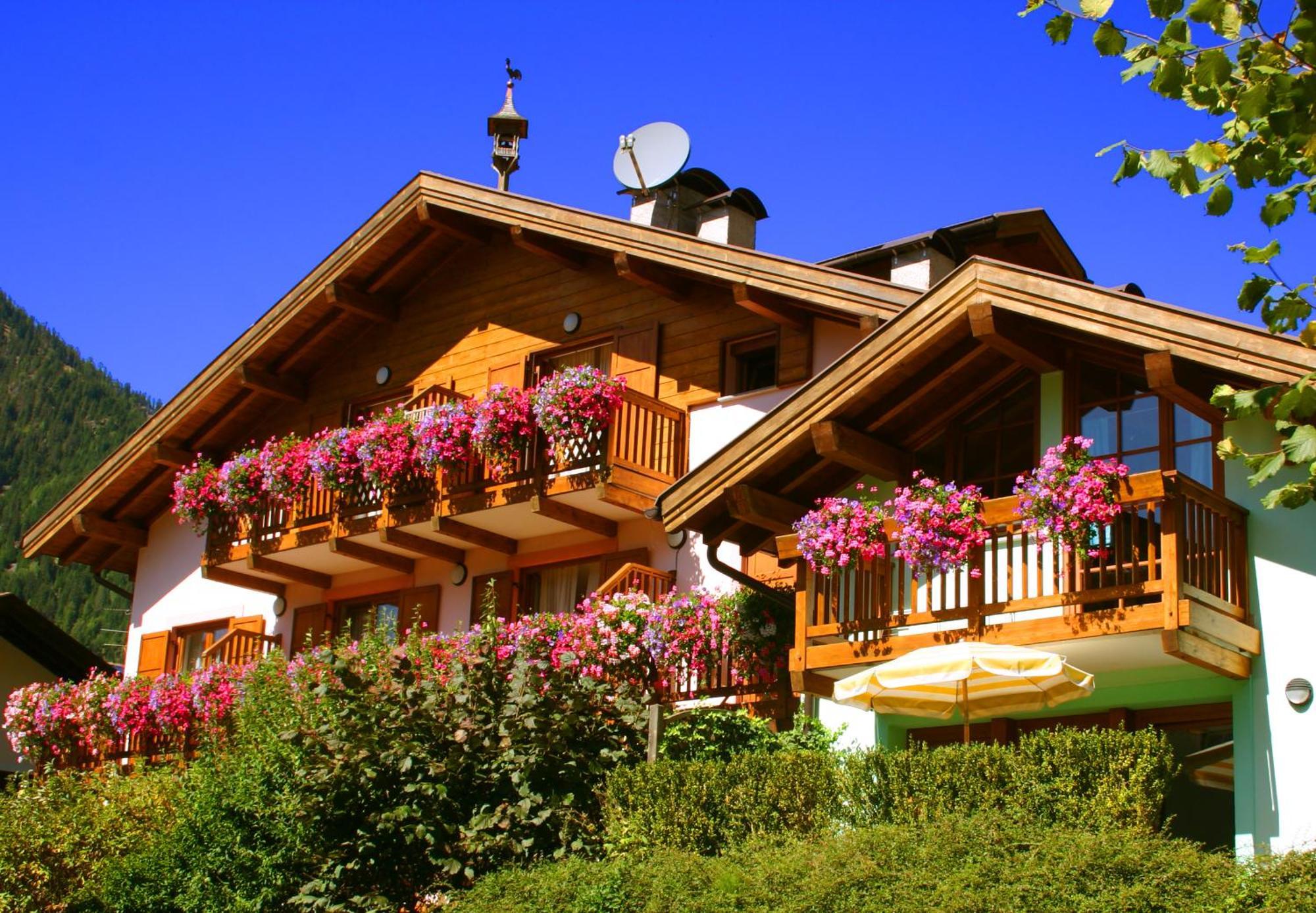 Residence Lagorai - Fiemme Holidays プレダッツォ エクステリア 写真